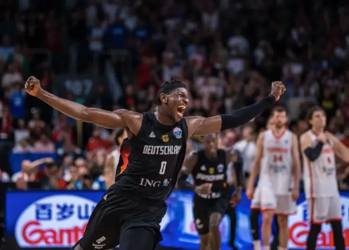 京错失上篮 京错失上篮